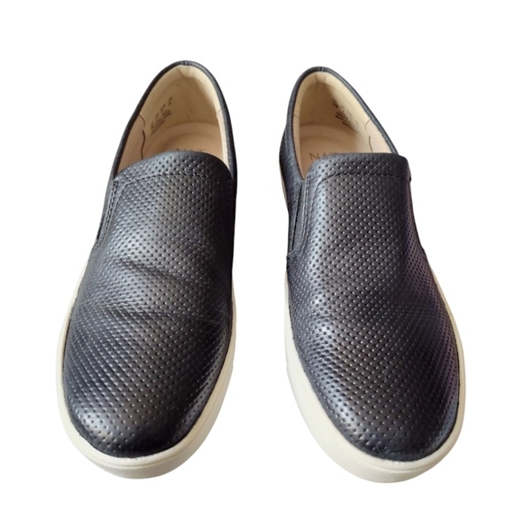 Naturalizer  Marianne Slip-on Sneaker Black Leather Womens 7M - Picture 5 of 11